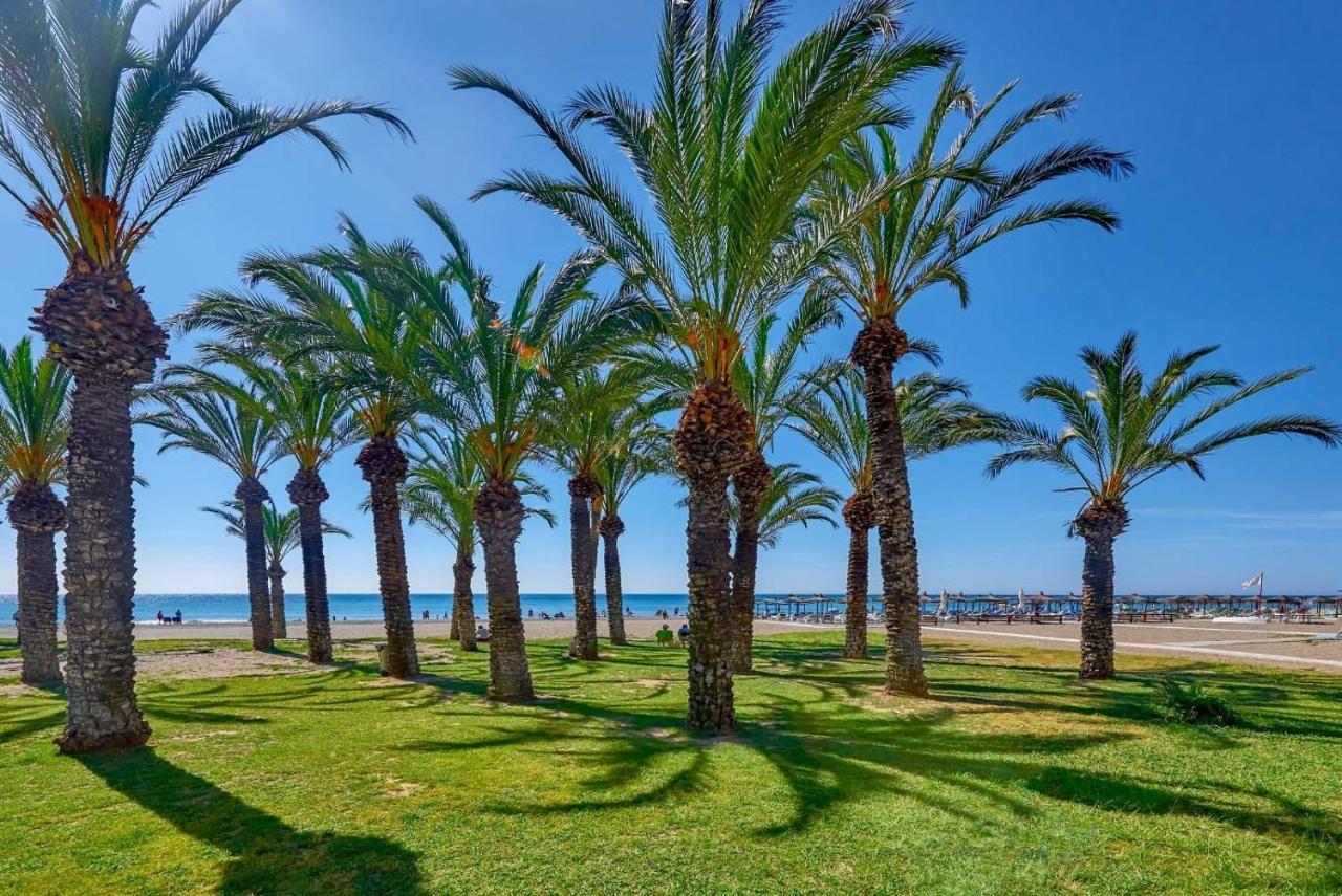 Bianca Chic Studio - Carihuela Beach At 300M Torremolinos Extérieur photo